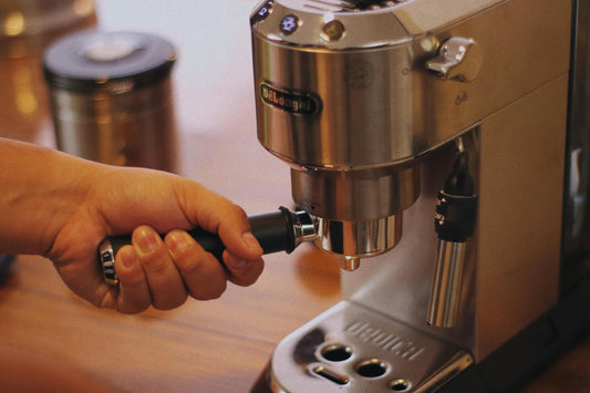 4 TRUCURI BENEFICE pentru un gust delicios de cafea